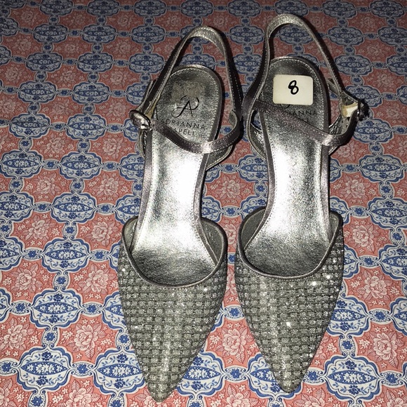 Sliver sparkly  pointy toe Adrianna appellant heels - Picture 2 of 8